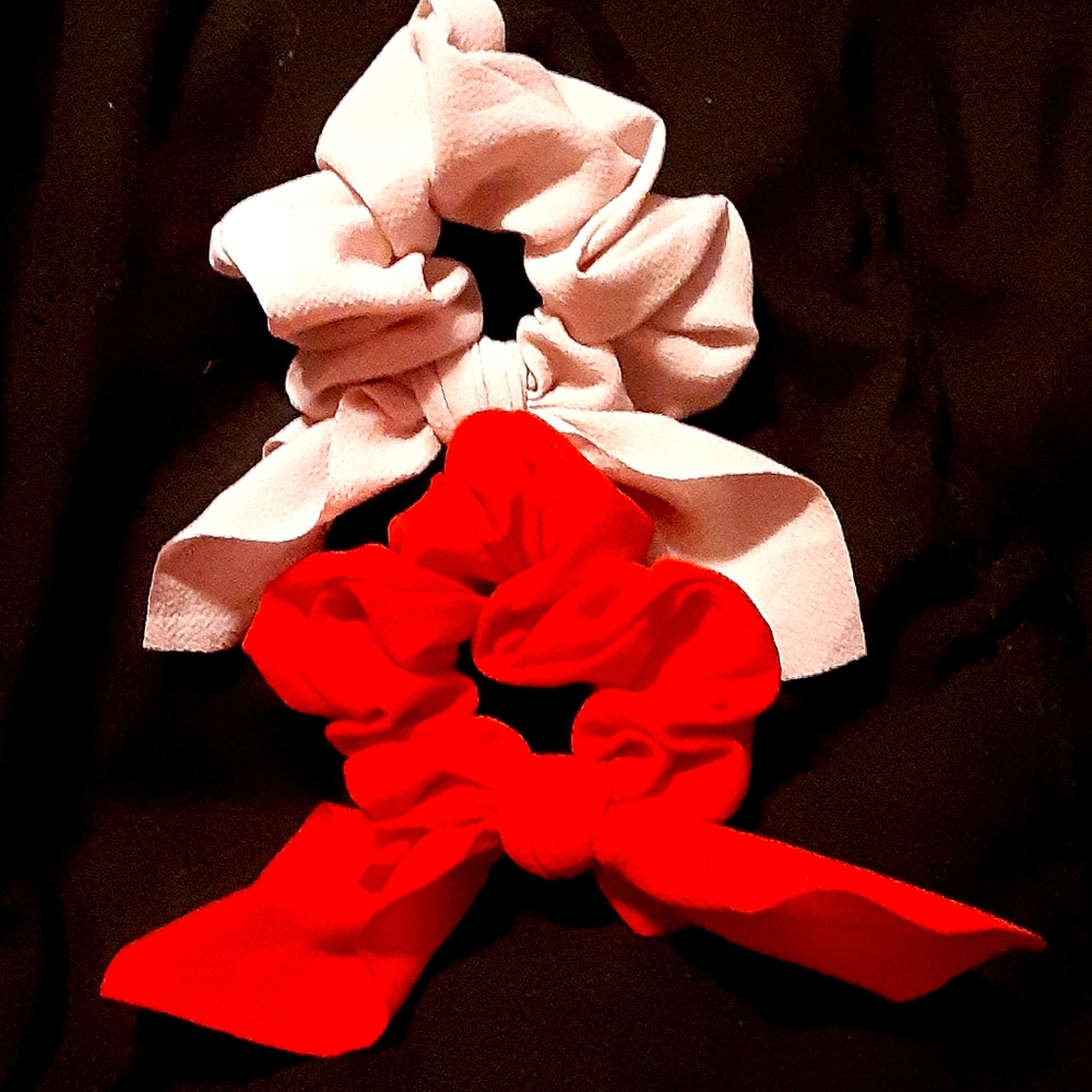🎉CLEARANCE🎉Victoria's Secret PINK Bow Scrunchies-NEW W/ TAGS